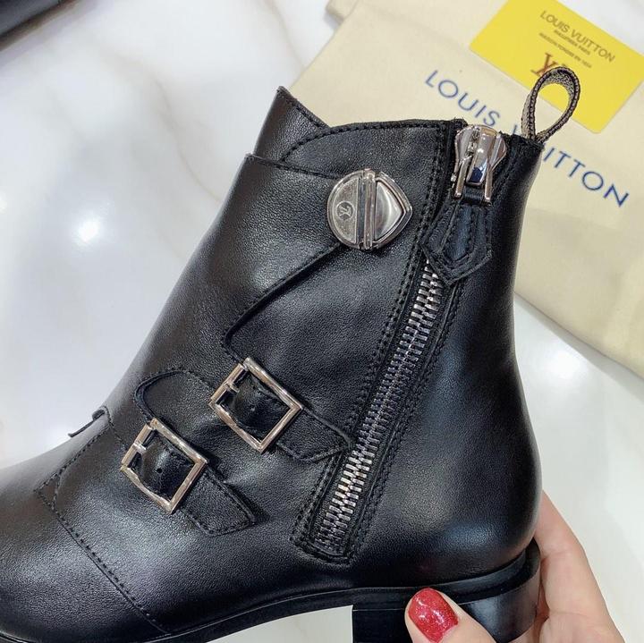 LOUIS VUITTON - WOMEN&