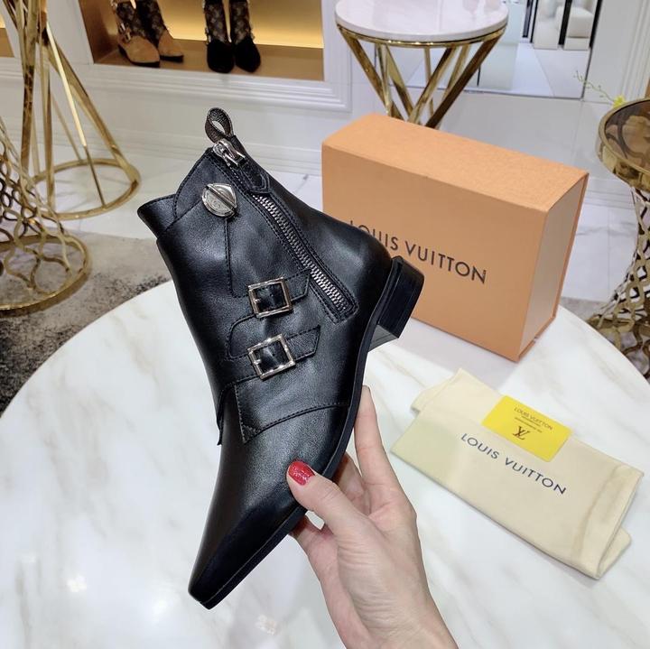 LOUIS VUITTON - WOMEN&